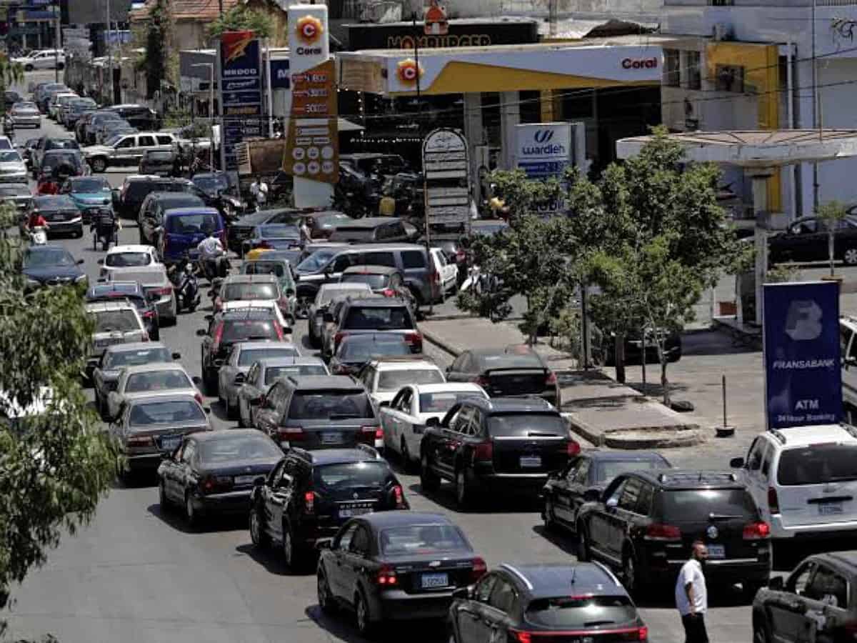 Lebanon: Queues in front of gas stations precede the announcement of new prices