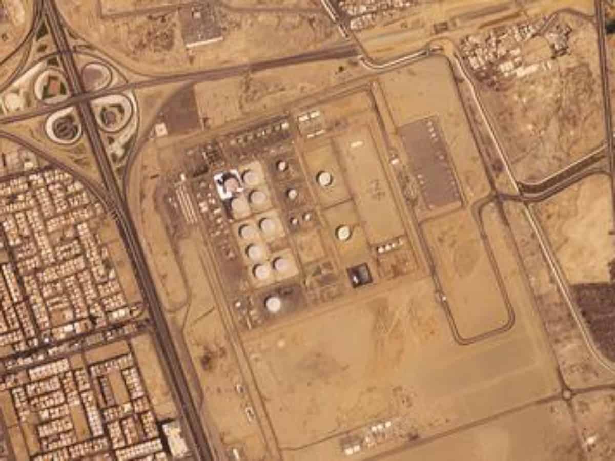 Satellite photos show Yemen rebels hit Saudi oil site again