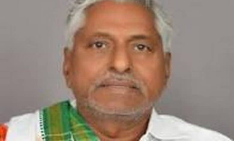 Telangana Governor's address in Assembly constitutional issue: Jeevan Reddy