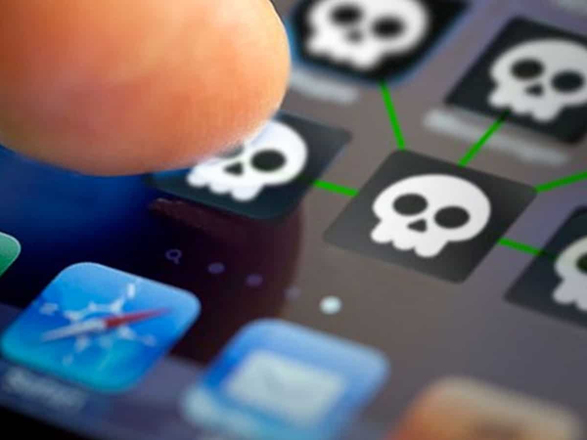 Android malware in Google Play stealing users' data, SMS texts