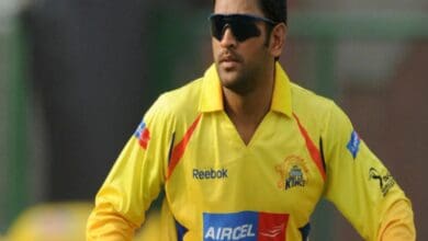 Dhoni hands over CSK captaincy to Jadeja ahead of IPL 2022