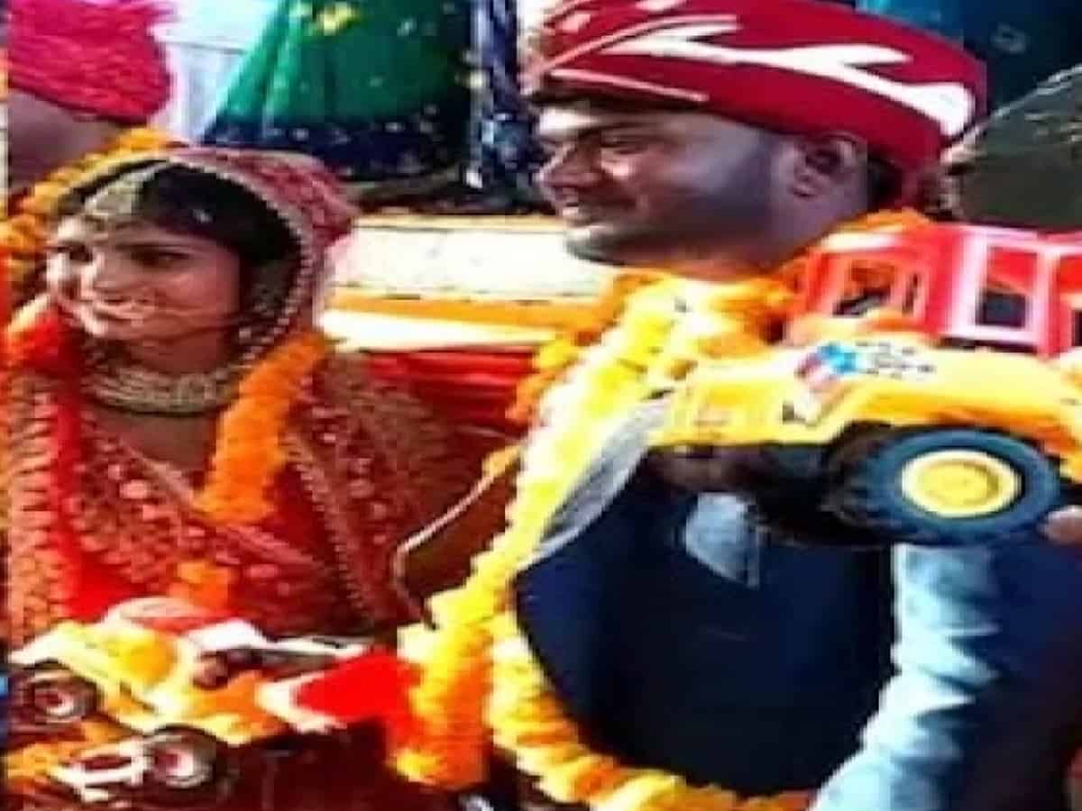 Bulldozer given as gifts in wedding in Uttar Pradesh district