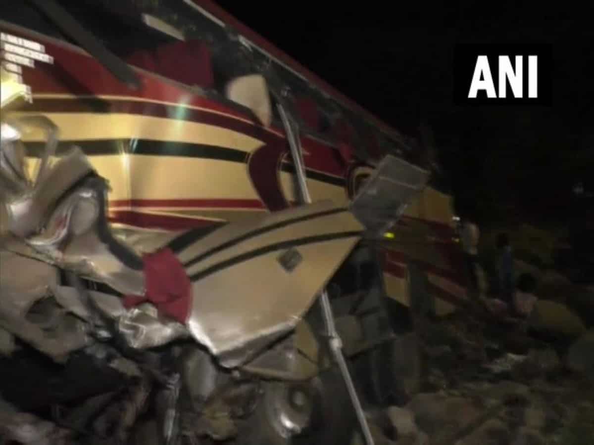 bus falls in Chittoor