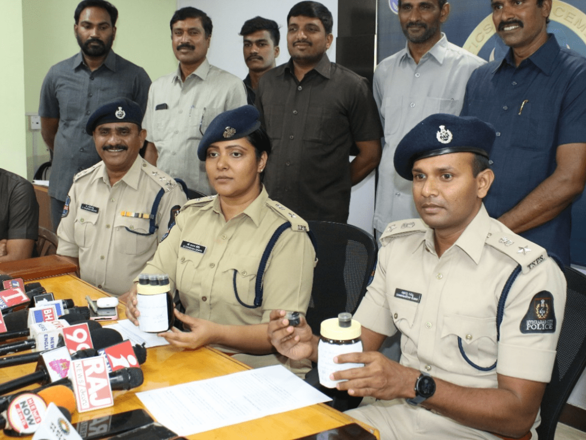 Hyderabad: Two drug peddlers, six consumers arrested