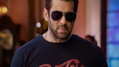 'Shaadi hogayi' says Salman Khan, leaves fans shocked! [Video]