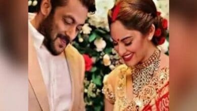 Sonakshi replies to her viral wedding photo with Salman Khan