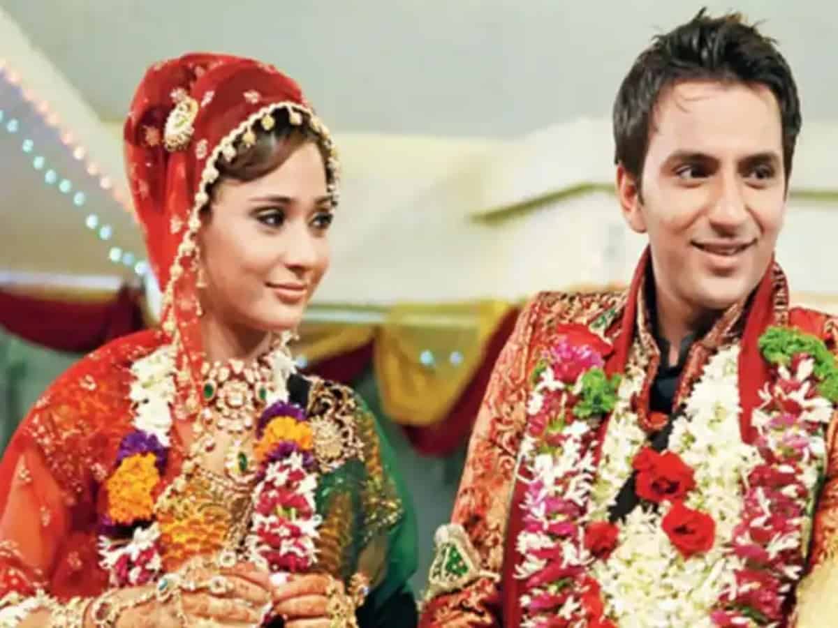 Lock Upp: Sara Khan, Ali Merchant's wedding pic goes viral