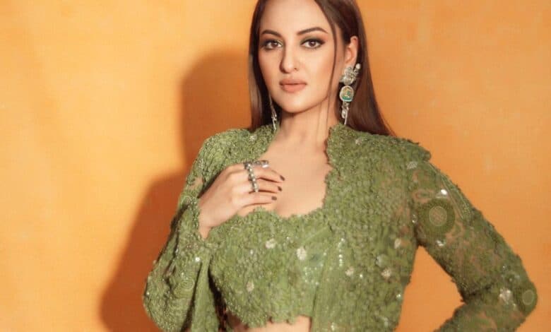 'There are no warrants': Sonakshi Sinha on 'fake' fraud case