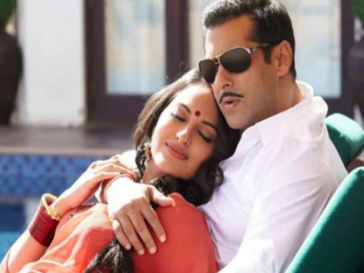 Salman Khan, Sonakshi Sinha got married secretly? See viral photo