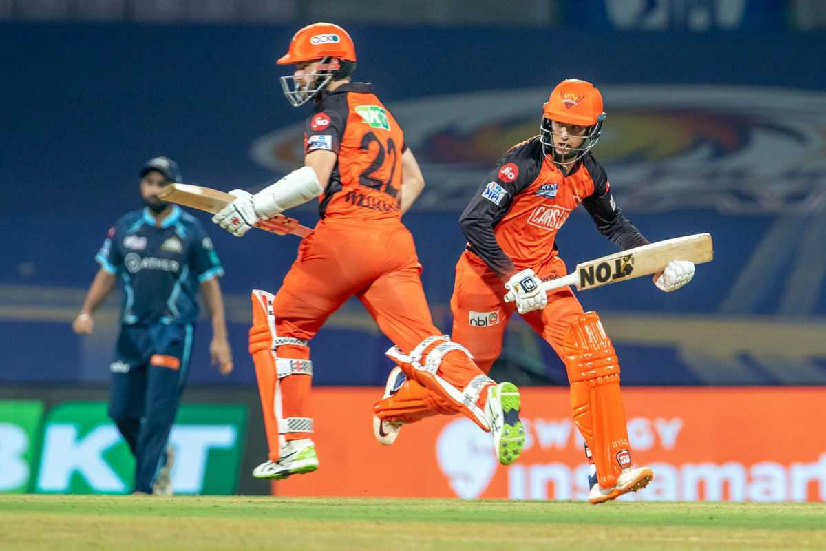 IPL 2022: Sunrisers Hyderabad beat Gujarat Titans by 8 wickets