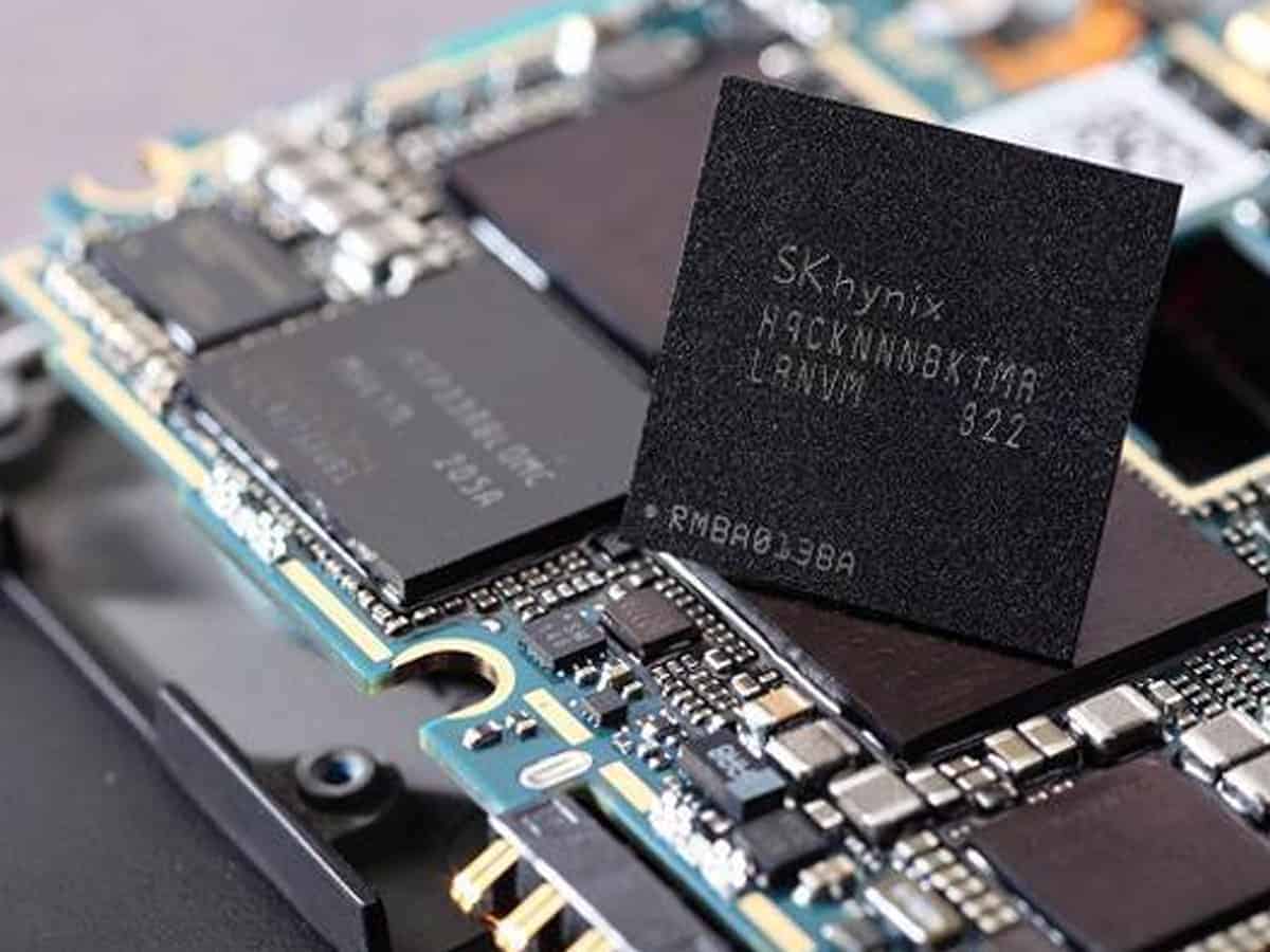 Global chip shortage set to ease despite China lockdowns