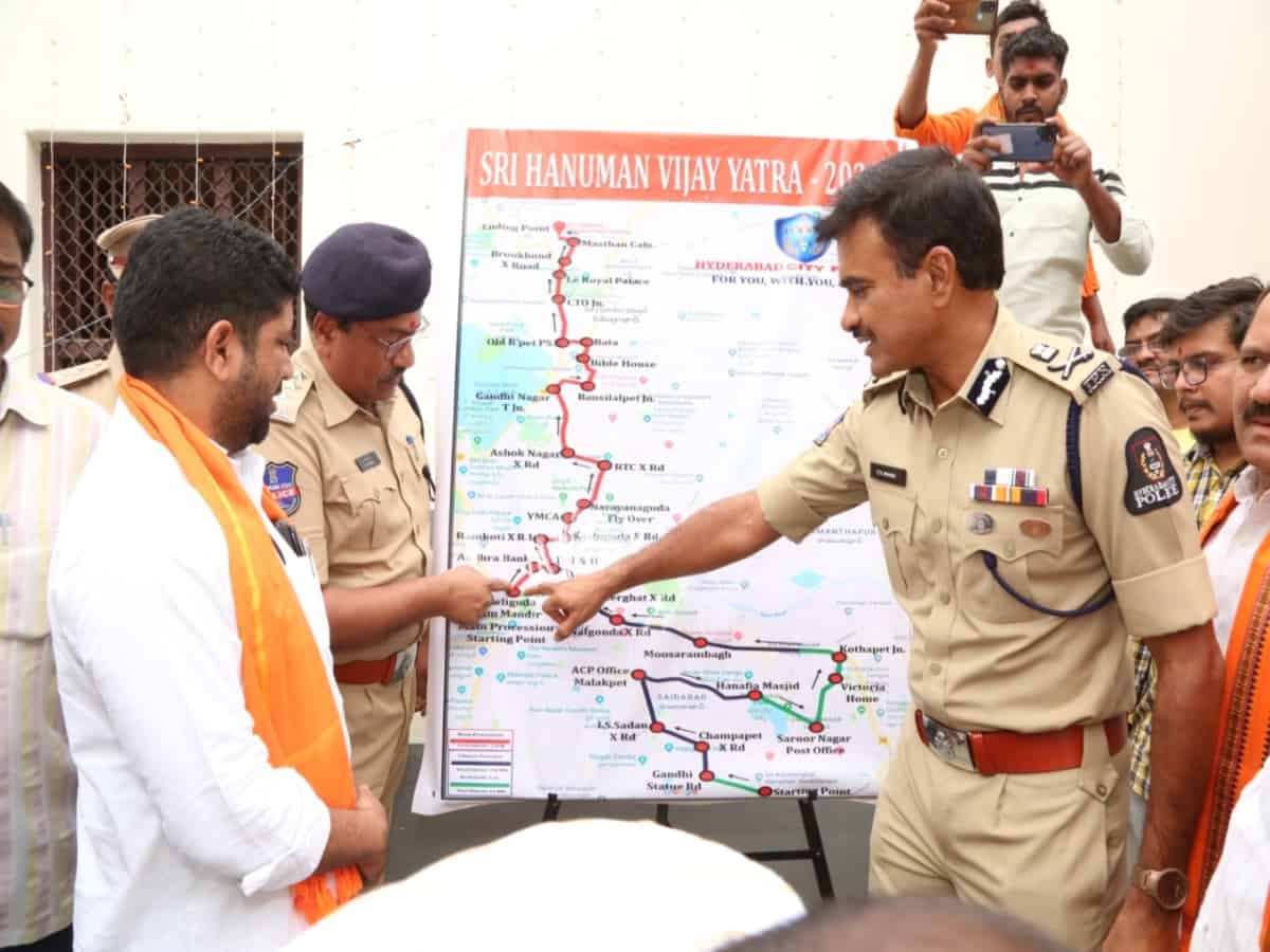 Hyderabad: Commissioner CV Anand conducts review ahead of Hanuman Shobha yatra