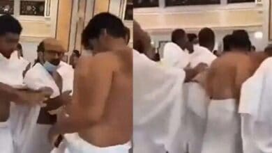 Watch: Fist fight between two pilgrims inside Makkah's Grand Mosque