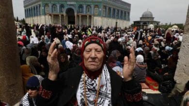 Amid tensions and restrictions, 160,000 Palestinians perform last Friday prayers  of Ramzan at Al-Aqsa