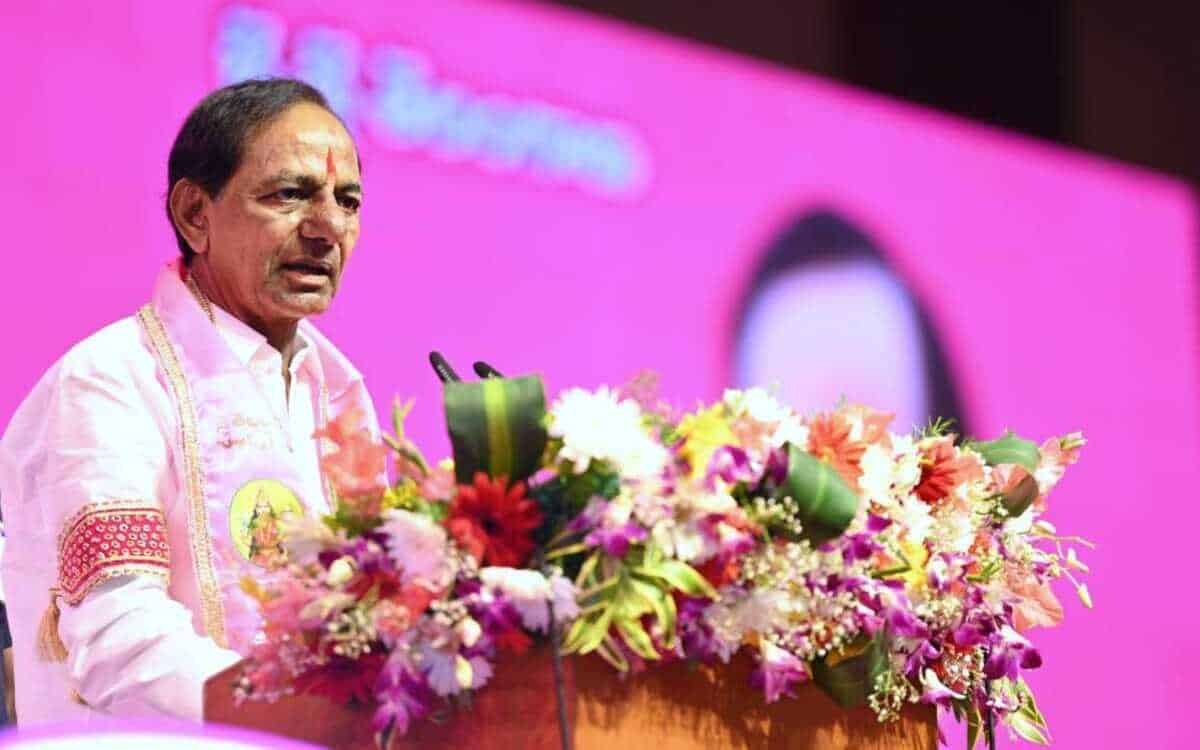 Need alternative agenda, not political groups or regrouping: KCR