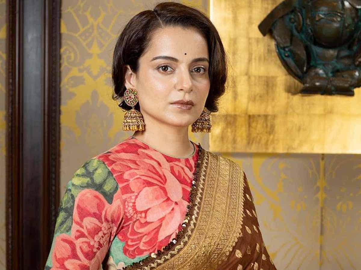 Kangana set for 'Emergency', shares 1975 news clip