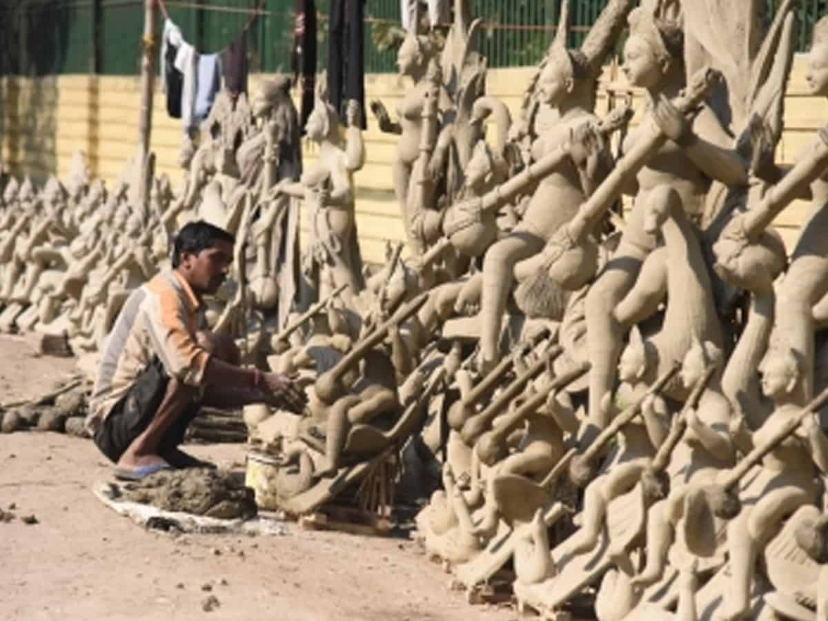 Muslim sculptors, mango traders face the heat of Hindu activists in Karnataka