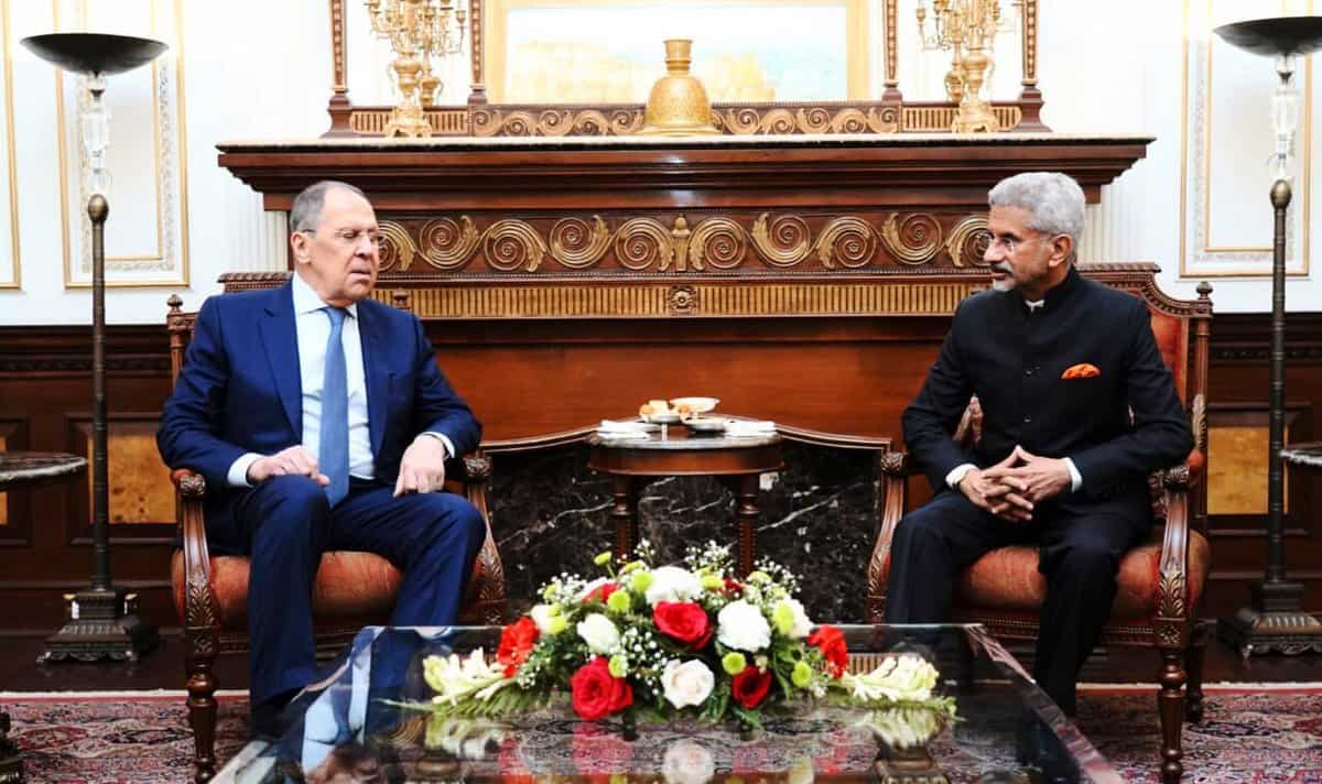 Want to convey message to PM Modi personally from Putin: Russian FM