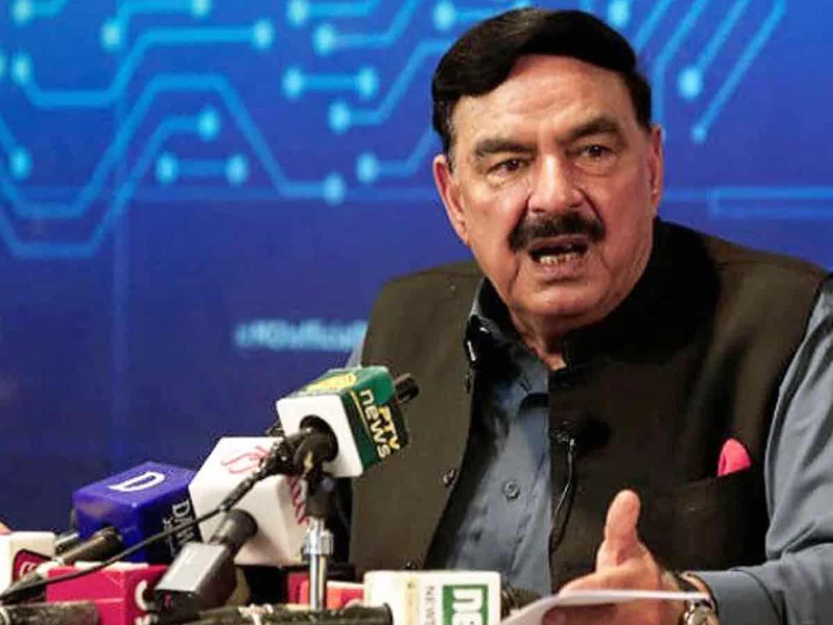 Imran Khan to remain in power for next 15 days: Sheikh Rasheed