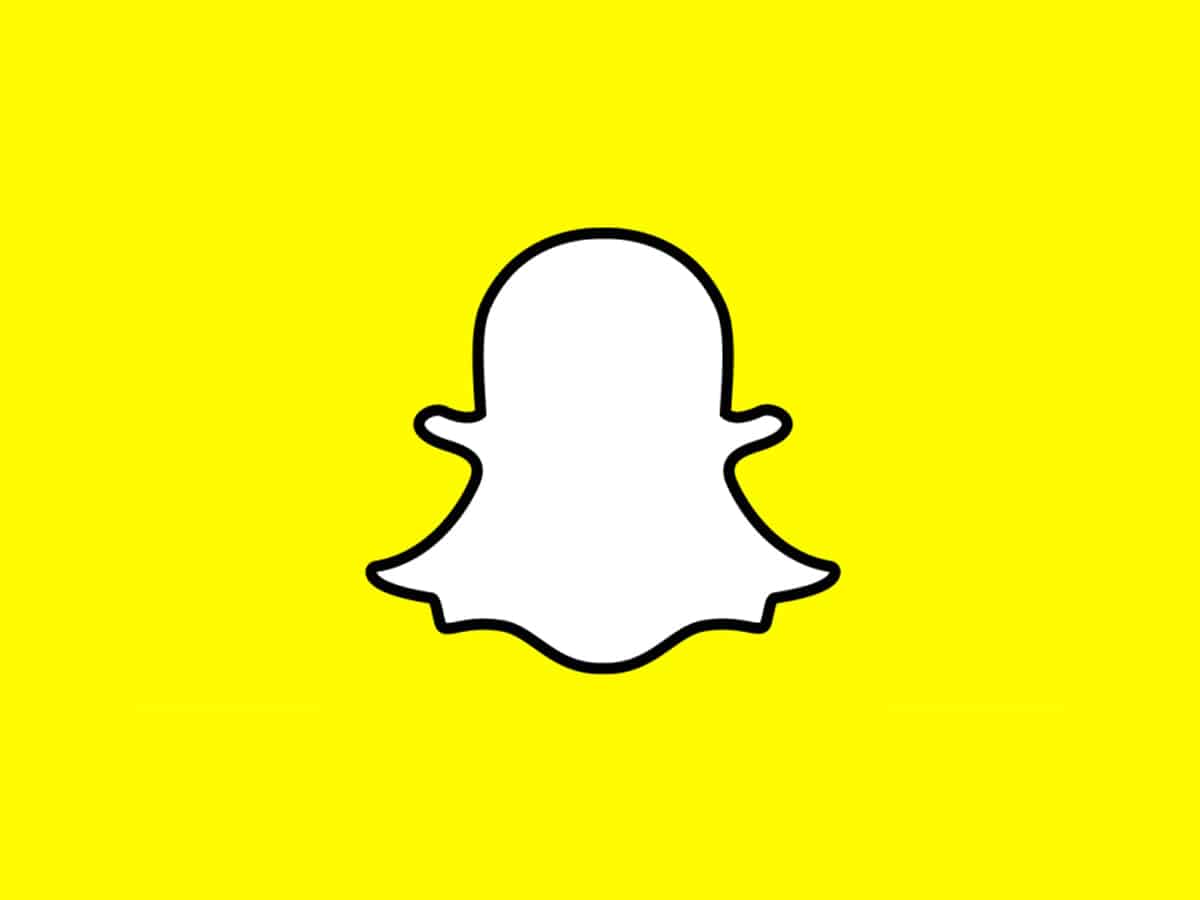 At 332 mn users, Snapchat growing faster than Facebook, Twitter