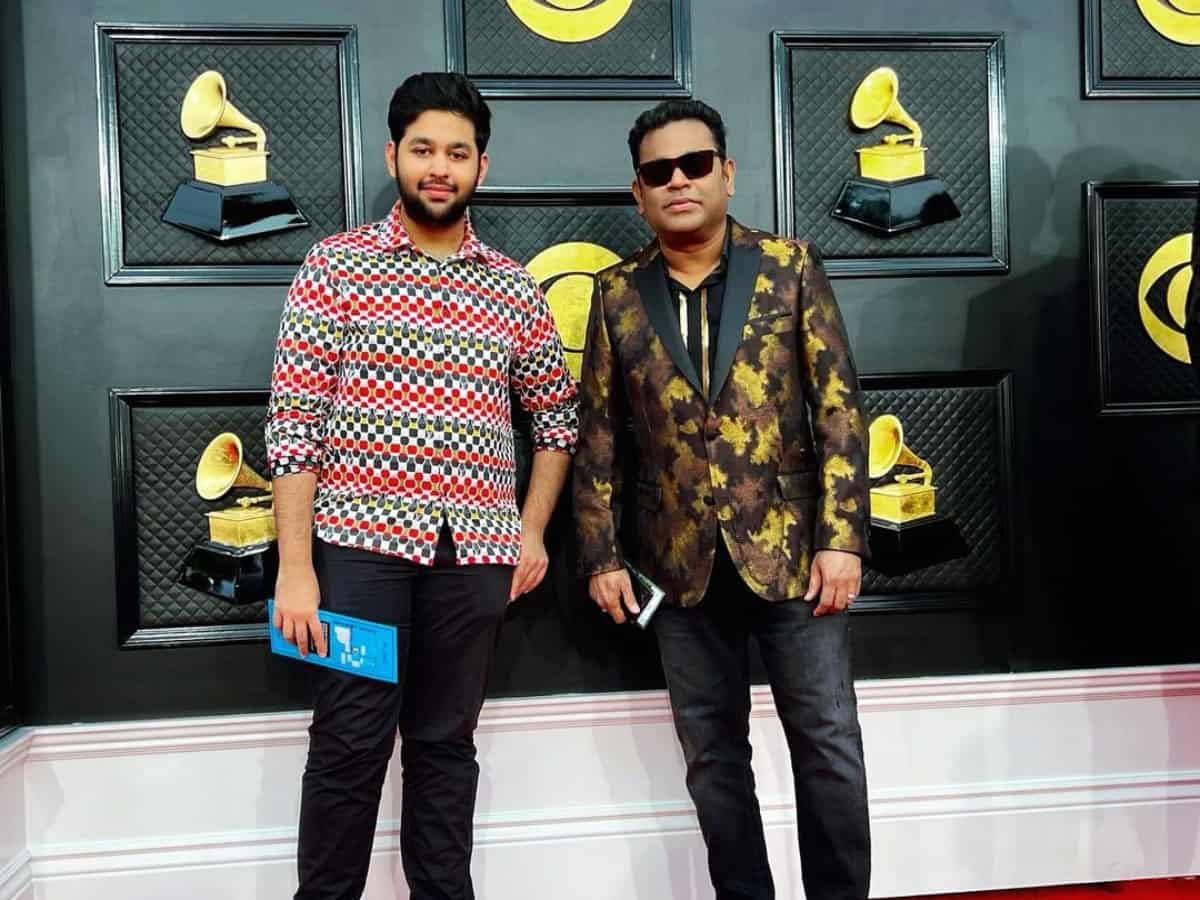 The two also posed for the camera at the Red Carpet event of the Grammys