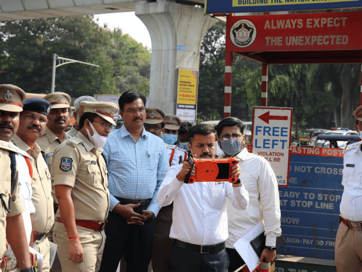 Acoustic cameras to detect vehicles honking