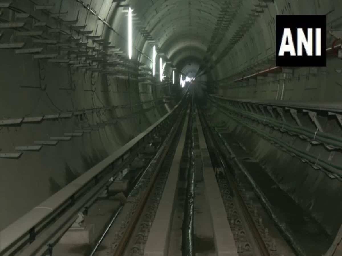 metro tunnel in Kolkata