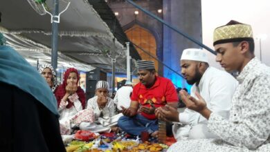 Photo: Iftar at Makkah Masjid
