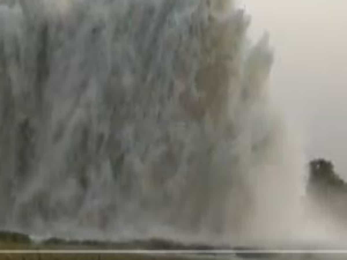 Telangana: Lift irrigation pipeline bursts in Mancherial