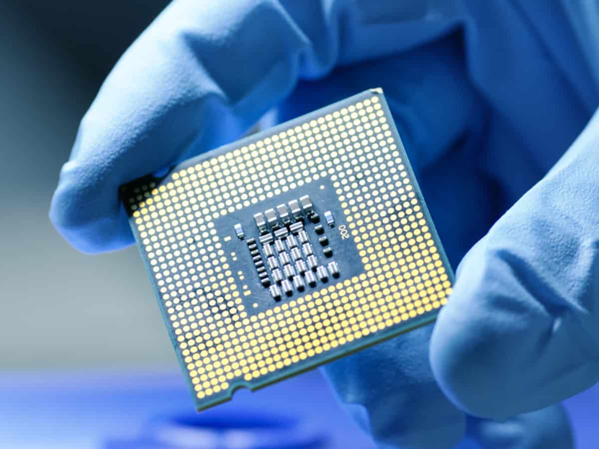 Global semiconductor sales to reach $676 bn this year: Gartner