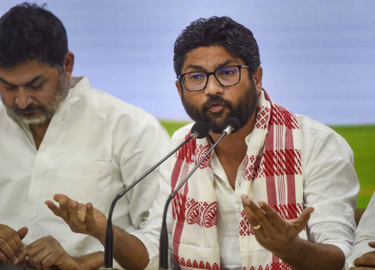 Jignesh Mevani addresses press conference