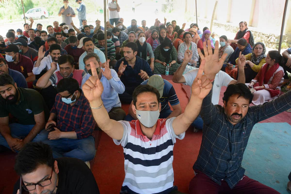 Kashmiri Pandit community protest in Sheikhpora