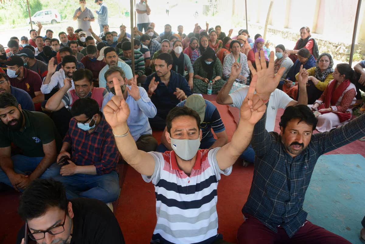Kashmiri Pandit community protest in Sheikhpora