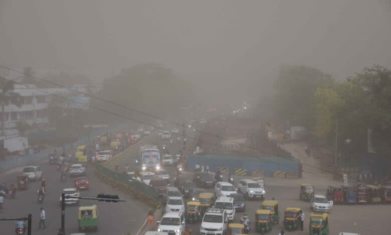 Dust storm, rain in parts of Delhi; 9 flights diverted due to bad weather