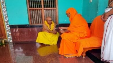 Former Karnataka minister becomes sanyasi, set to become pontiff