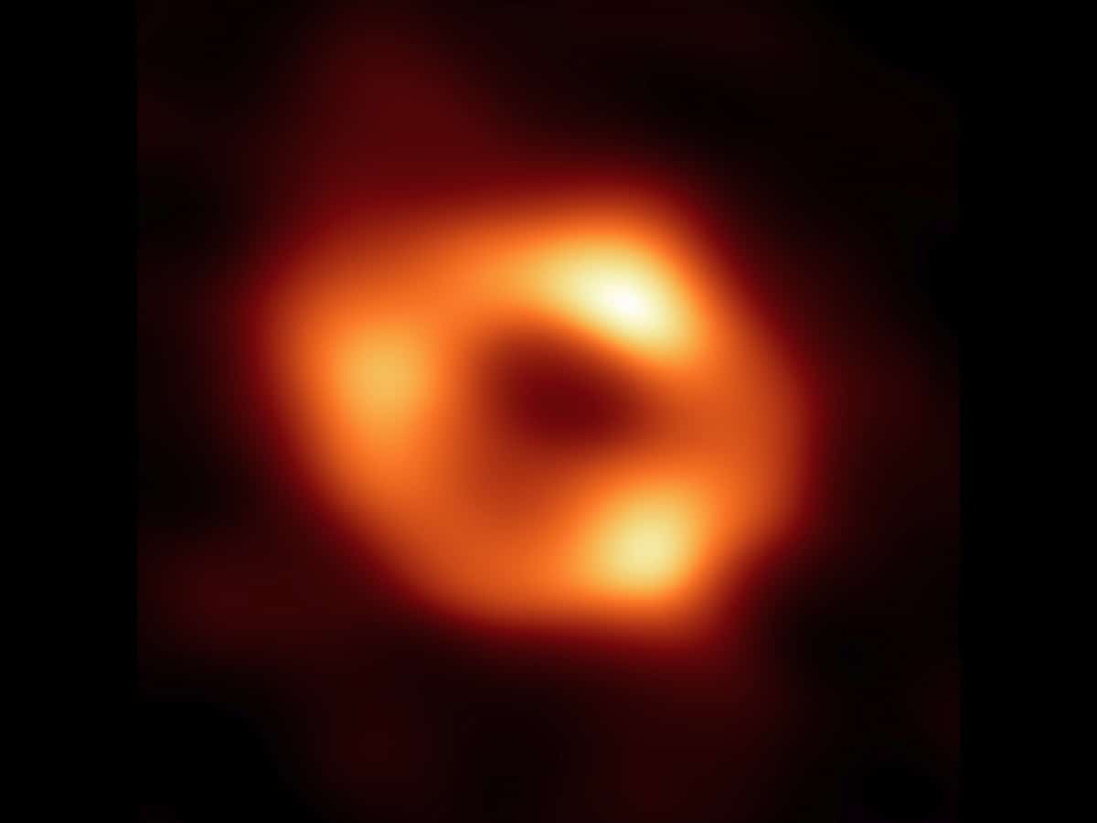 First image of supermassive black hole in centre of Milky Way revealed