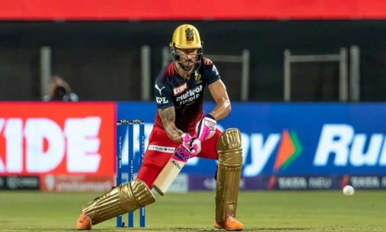 ‘RCB don’t have enough bowling weapons’: Faf Du Plessis