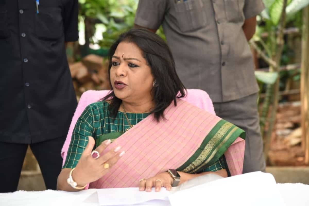 Hyderabad Mayor inaugurates CC road works, renovated parks