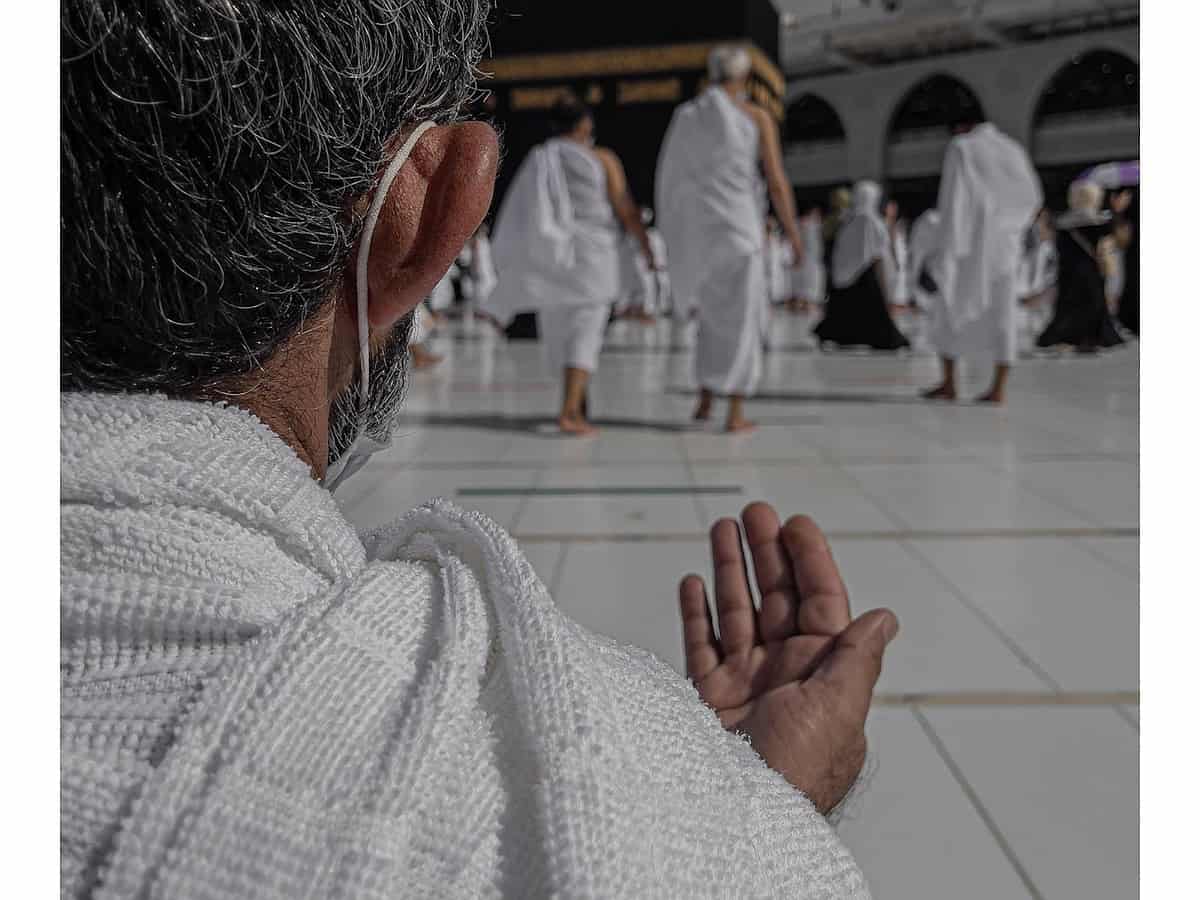 Saudi: Overseas Muslims holding visit visa not allowed for Haj