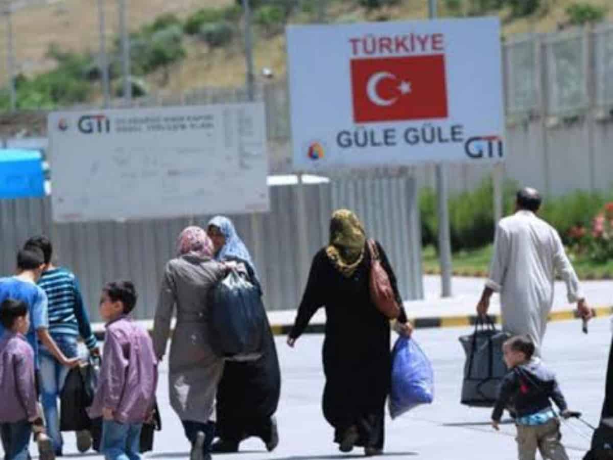 Turkey plans to return one million Syrian refugees
