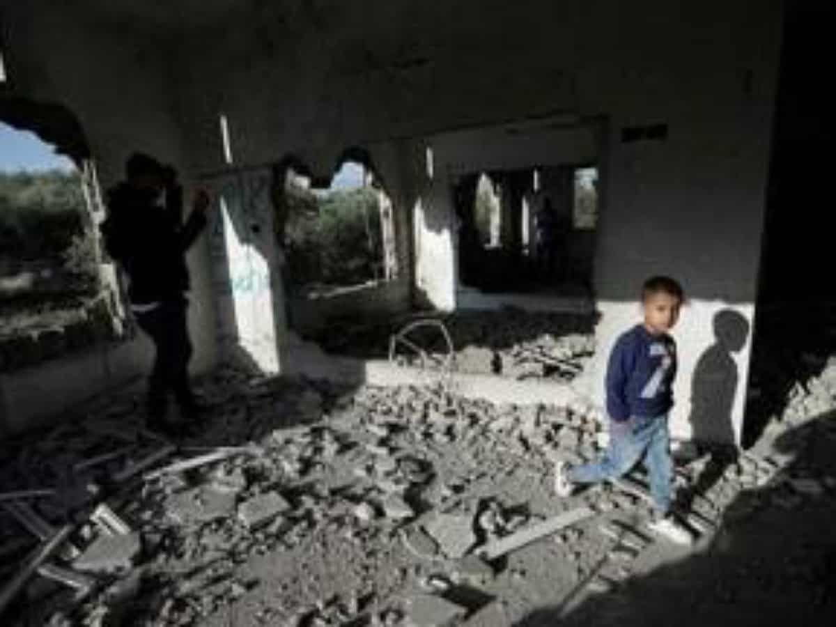 Israeli troops demolish home of Palestinian assailant