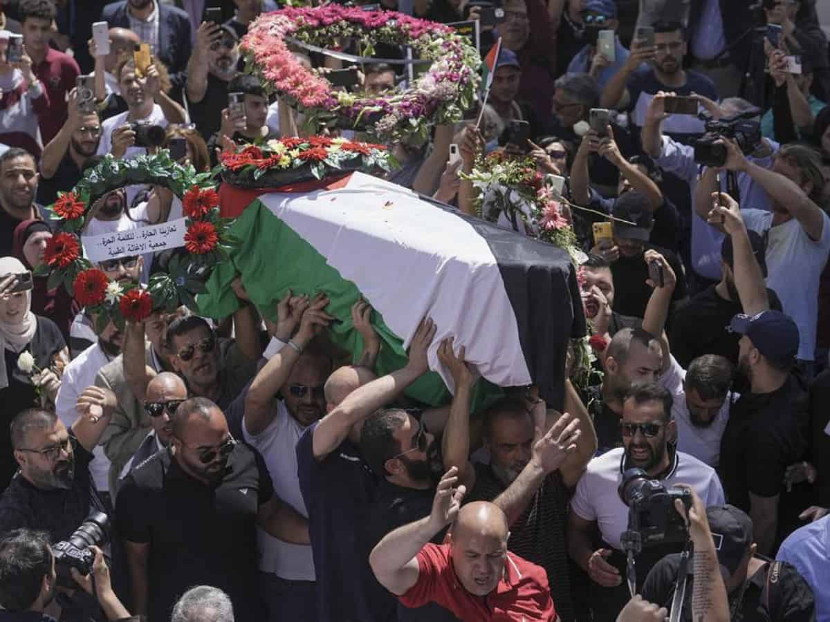 Palestinians mourn slain Al Jazeera journalist, blame Israel