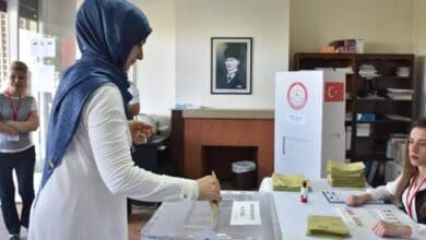 Lebanese begin voting for new parliament
