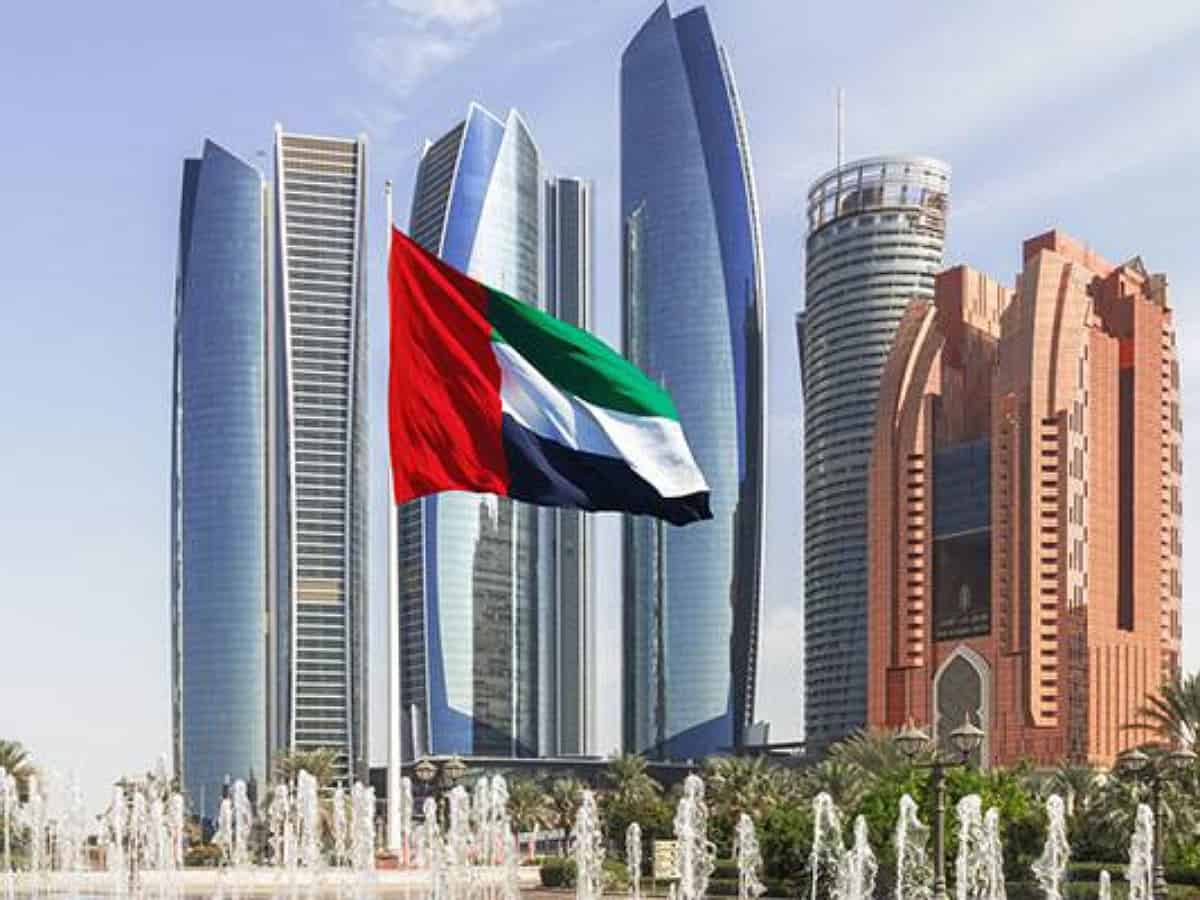 UAE: Discounts on fees for expats work permits at private firms