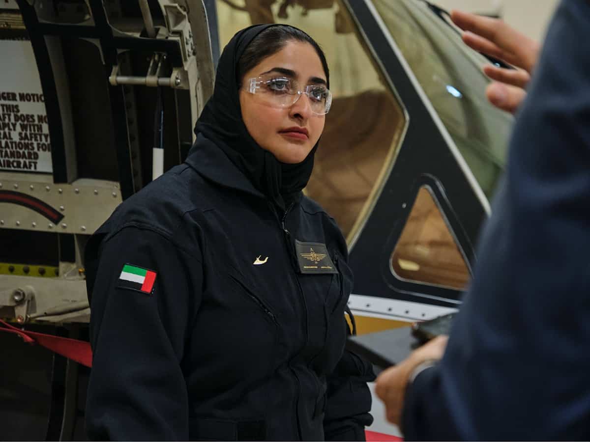 Sheikha Mozah bint Marwan becomes first woman to pilot AW609 tiltrotor
