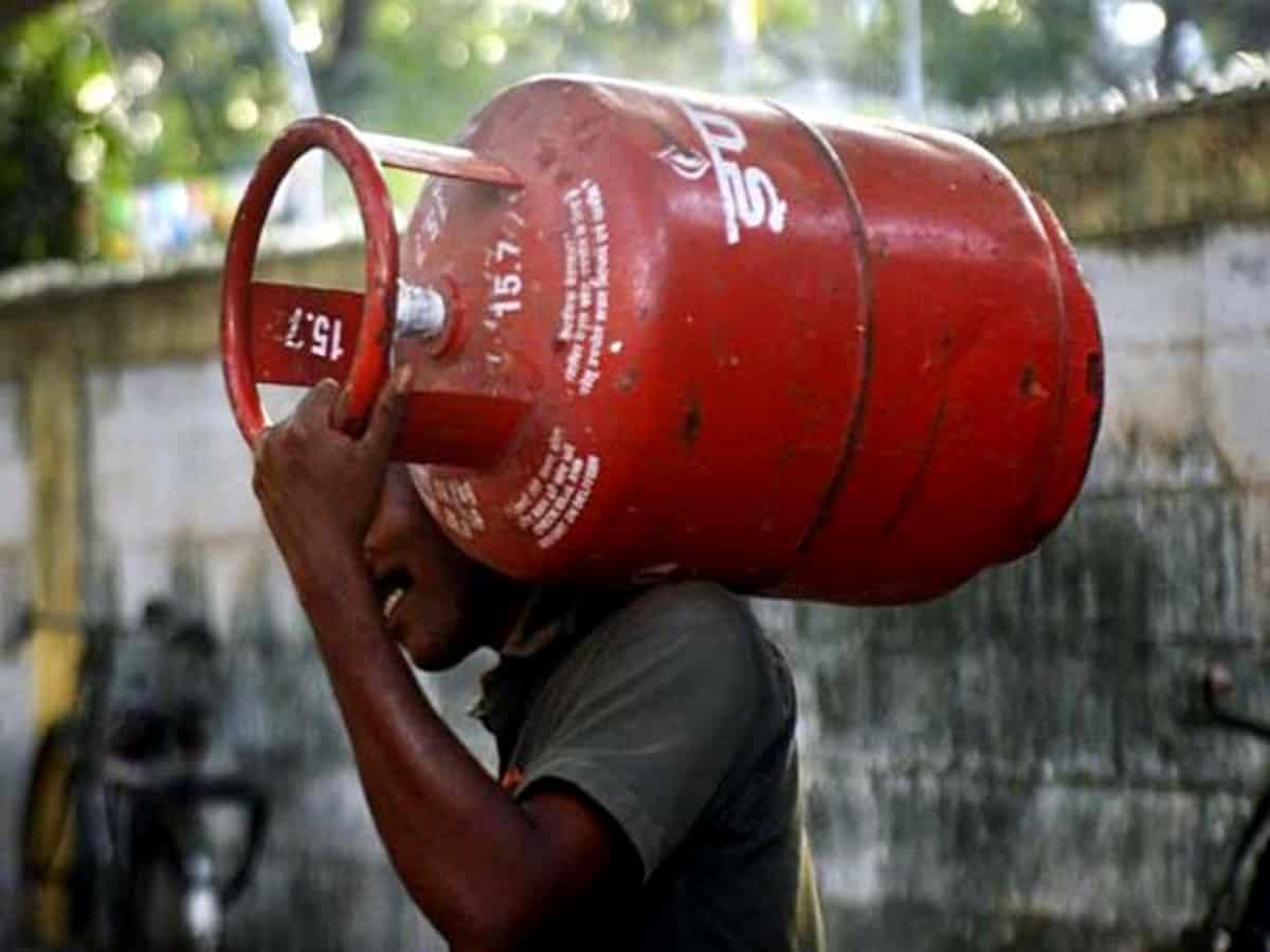 Domestic LPG cylinder price hiked by Rs 50