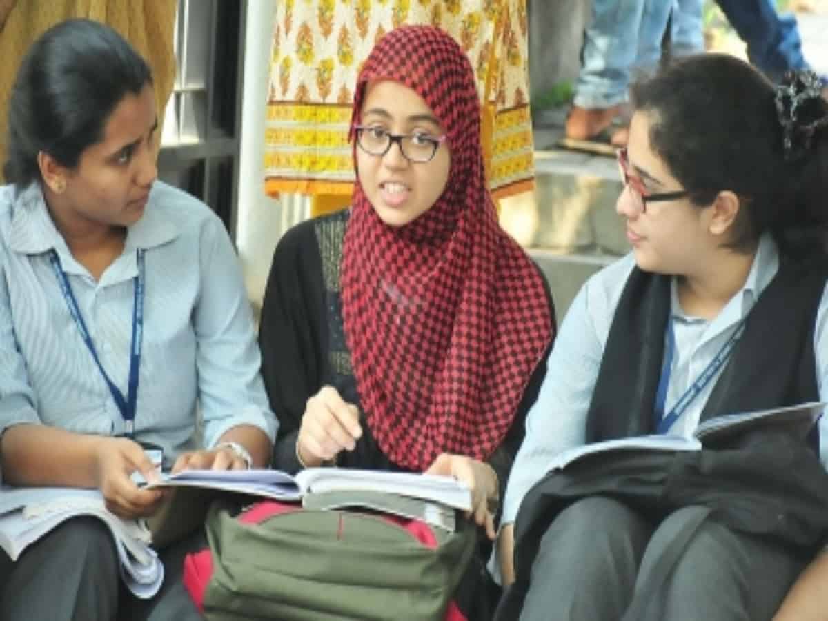 Karnataka makes uniform mandatory for PUC students