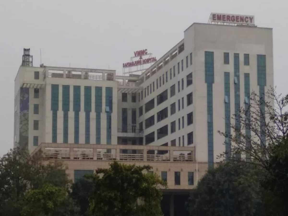Fire breaks out at Delhi's Safdarjung hospital