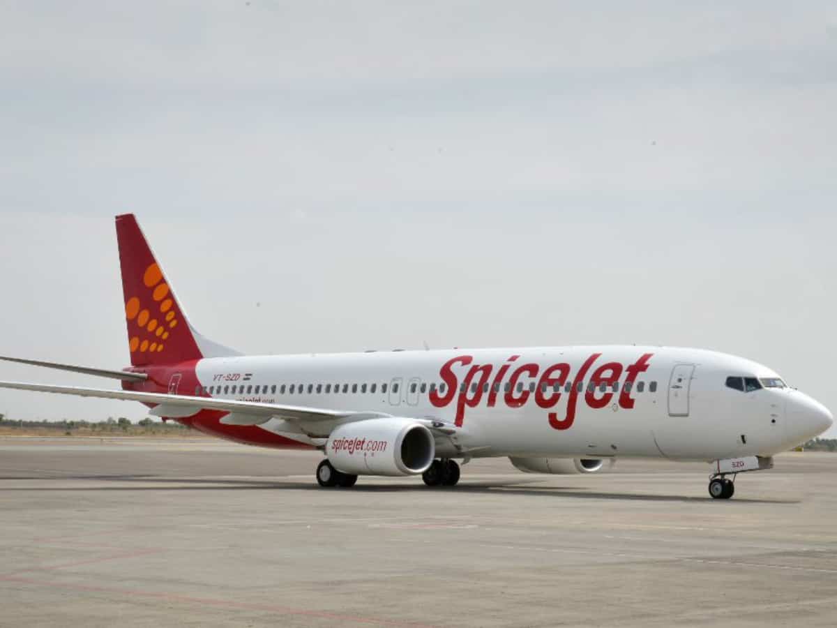 SpiceJet aircraft faces massive turbulence while landing; 40 injured