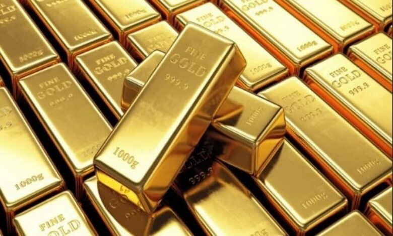 HYDERABAD: Police comes to rescue of woman who lost bag containing gold, cash